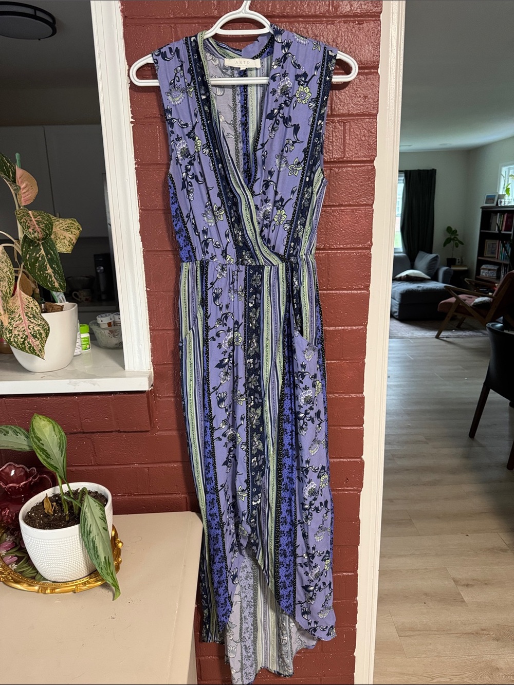 ASTR The Label Lavender, Green, and Navy Floral Stripe High-Low Maxi Dress Small